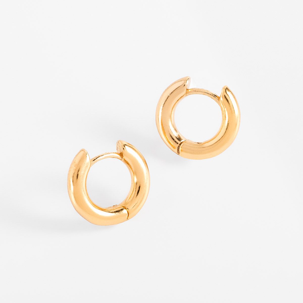 ISLA GOLD HOOP EARRINGS