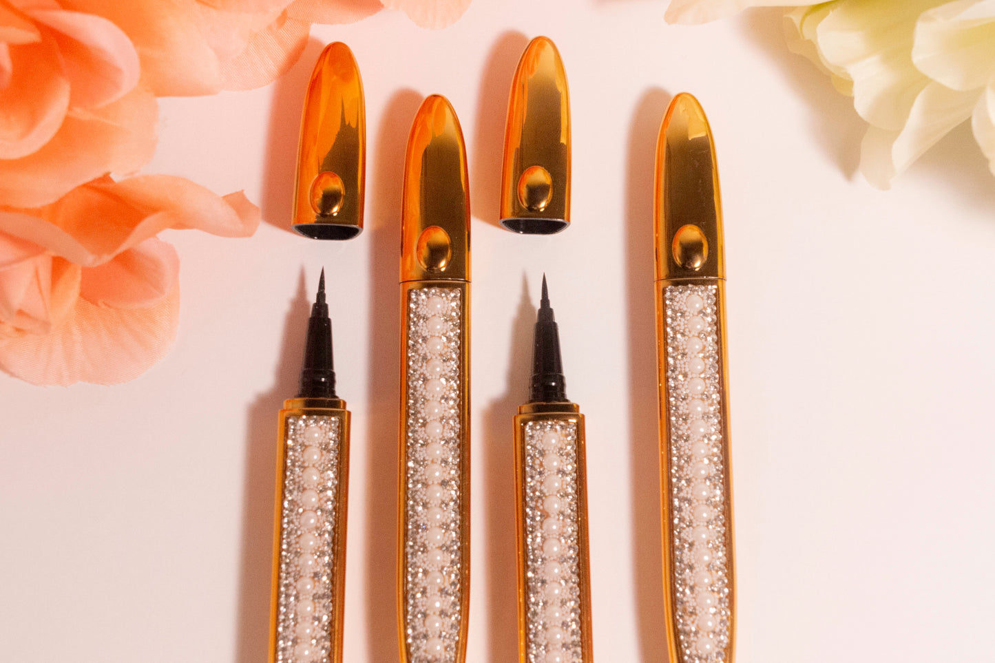 EYELASH GLUE